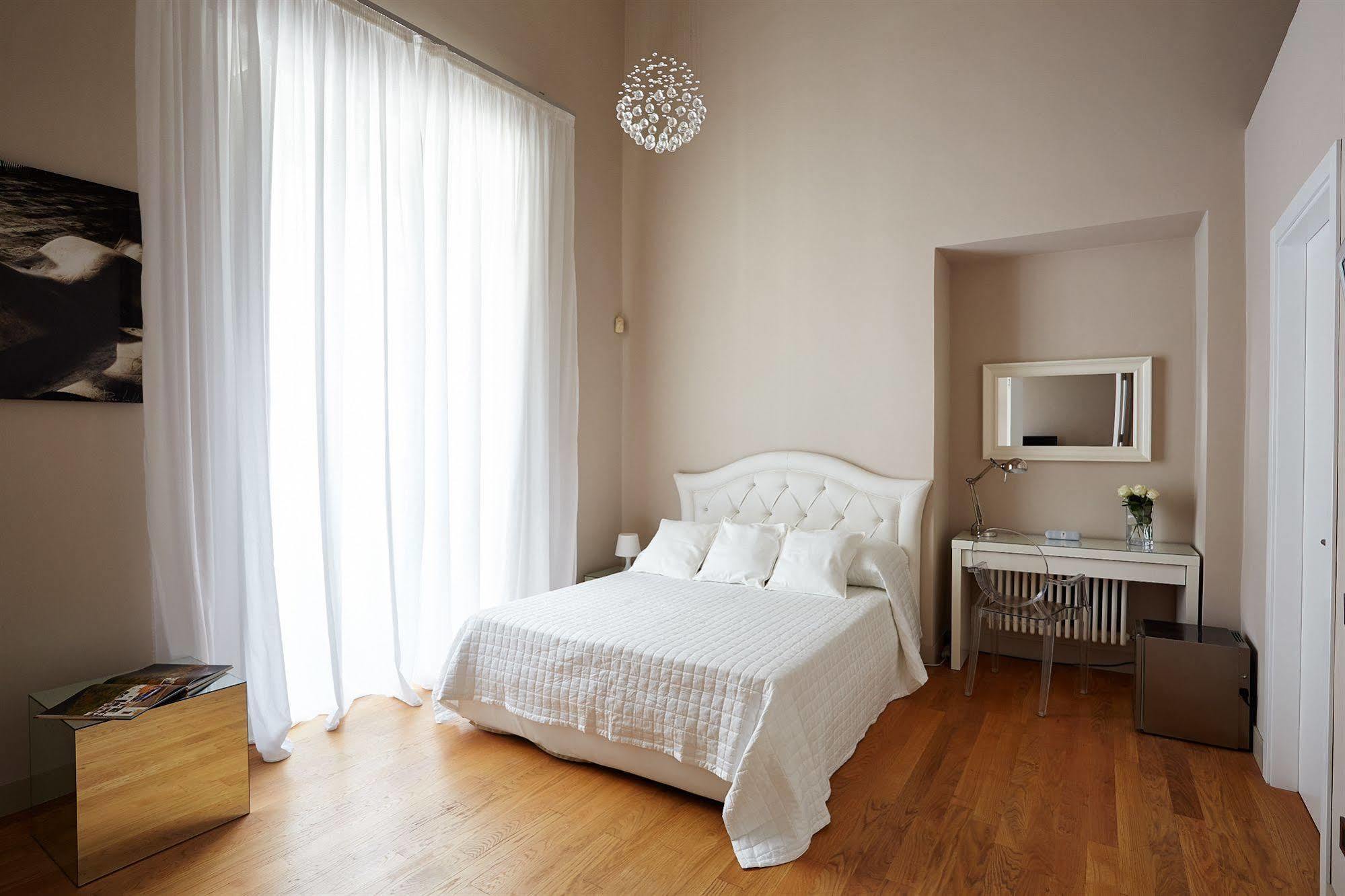 Suite Home Moncada Palermo Buitenkant foto